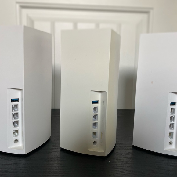 Linksys Velop MX4200 AX4200 Tri-Band Wi-Fi 6 Mesh (3-Pack) and Power Adapters - Picture 11 of 12